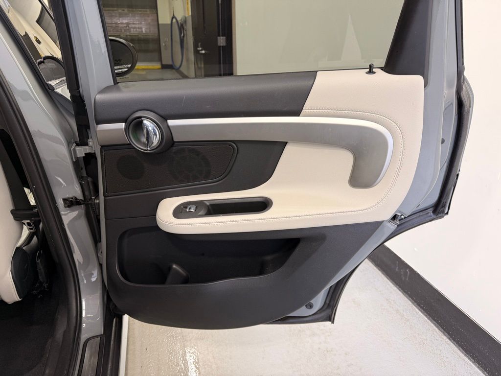 Thumbnail: 2023 MINI Cooper Countryman - 26