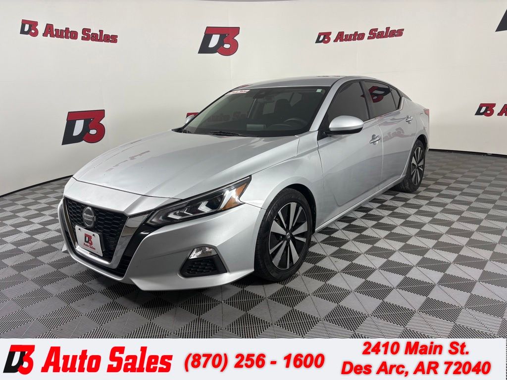 Brilliant Silver Metallic 2022 Nissan Altima Sedan Front-Wheel Drive Continuously Variable Transmission