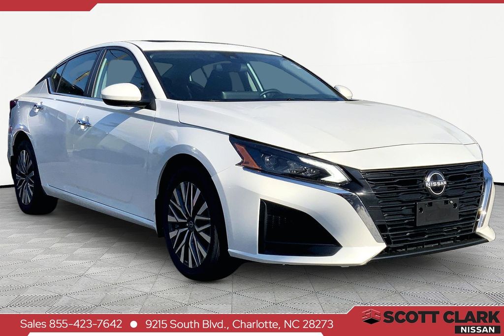 2023 Nissan Altima 2.5 SV