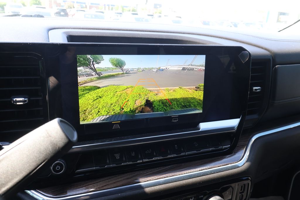 Thumbnail: 2024 Chevrolet Silverado 2500 - 25