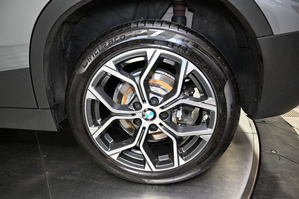 2023 BMW X2 xDrive28i 12