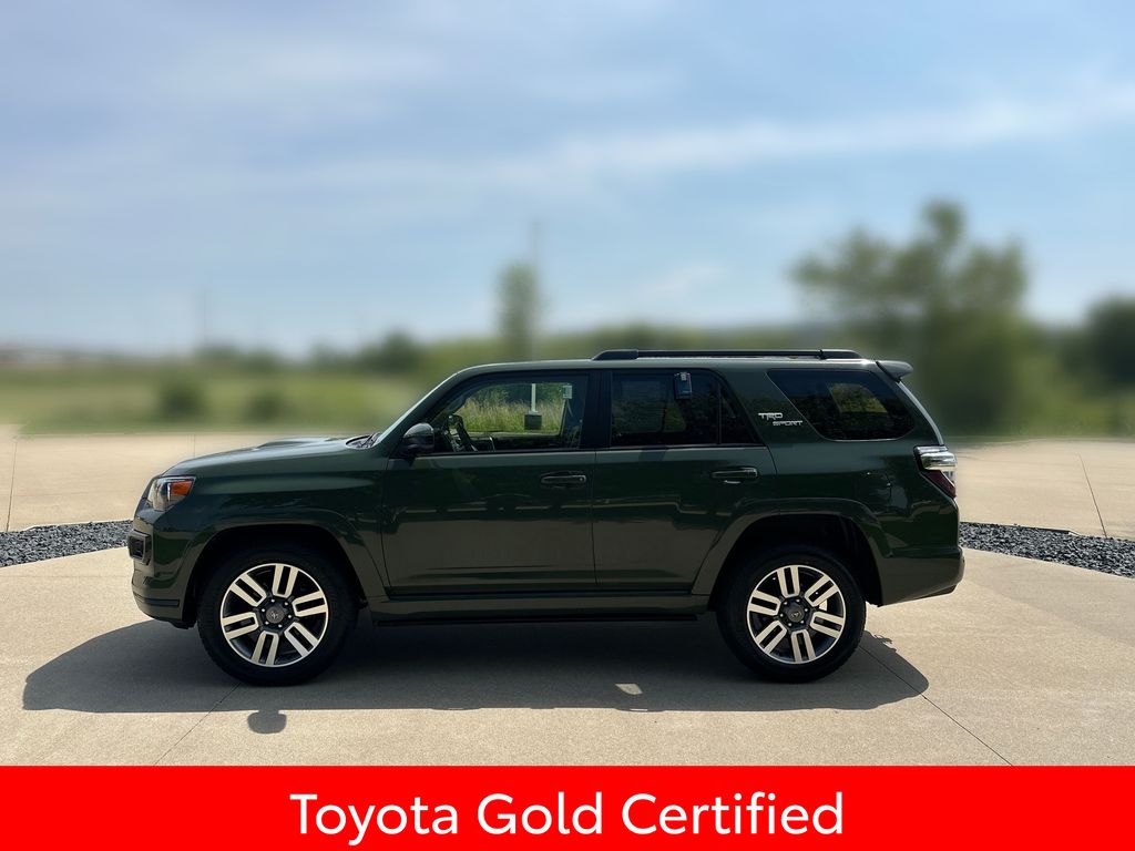 Army Green 2022 Toyota 4Runner SUV / Crossover Four-Wheel Drive 5-Speed Automatic