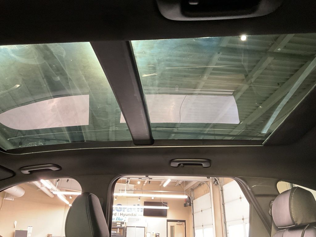 New 2026 Gray Kia SX Prestige image 21