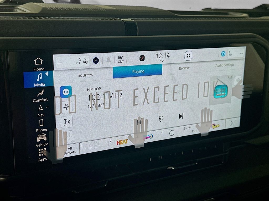 New 2026 Black Jeep Mojave X image 13