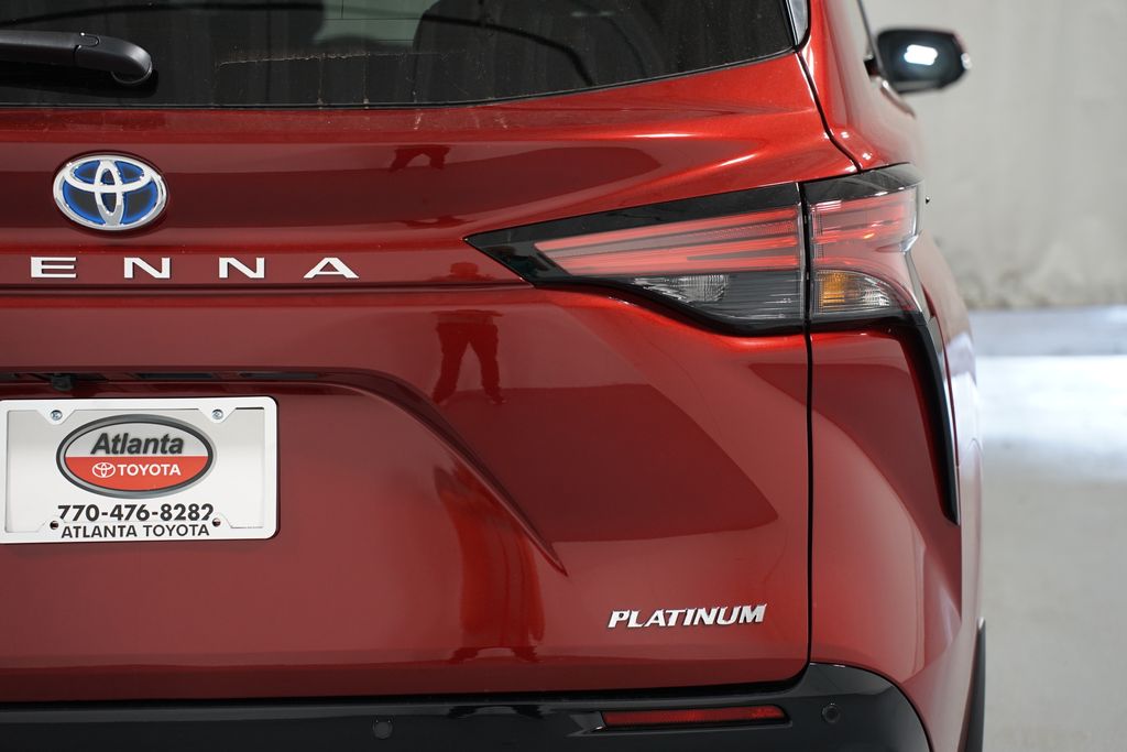 Thumbnail: 2025 Toyota Sienna - 10