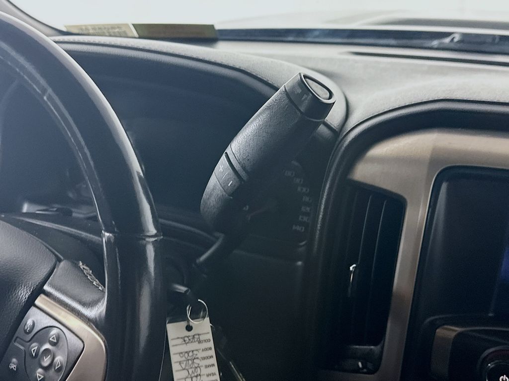 Used 2015 Black GMC Denali image 16