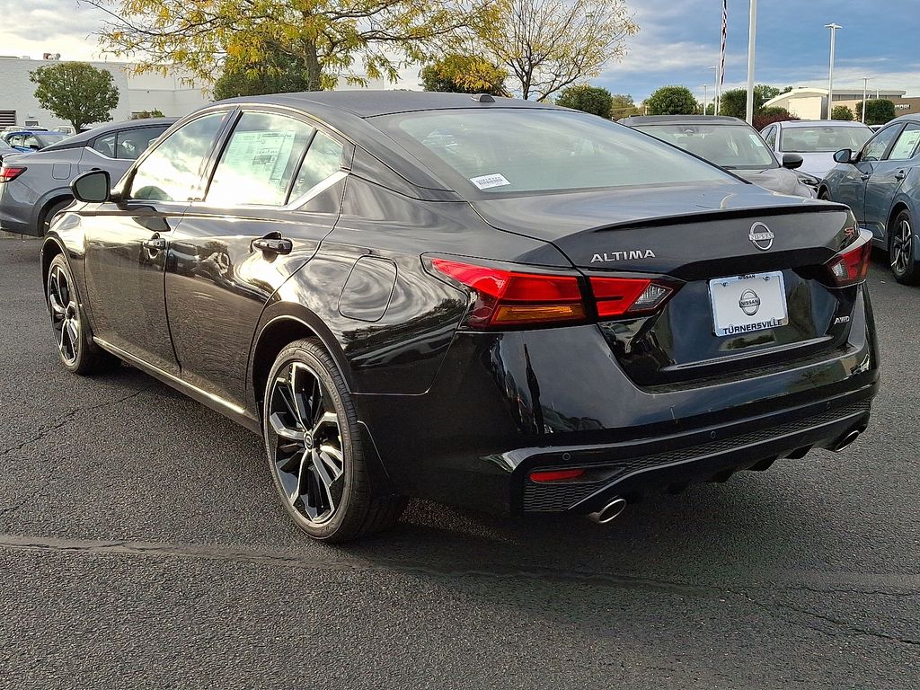 Thumbnail: 2025 Nissan Altima - 3