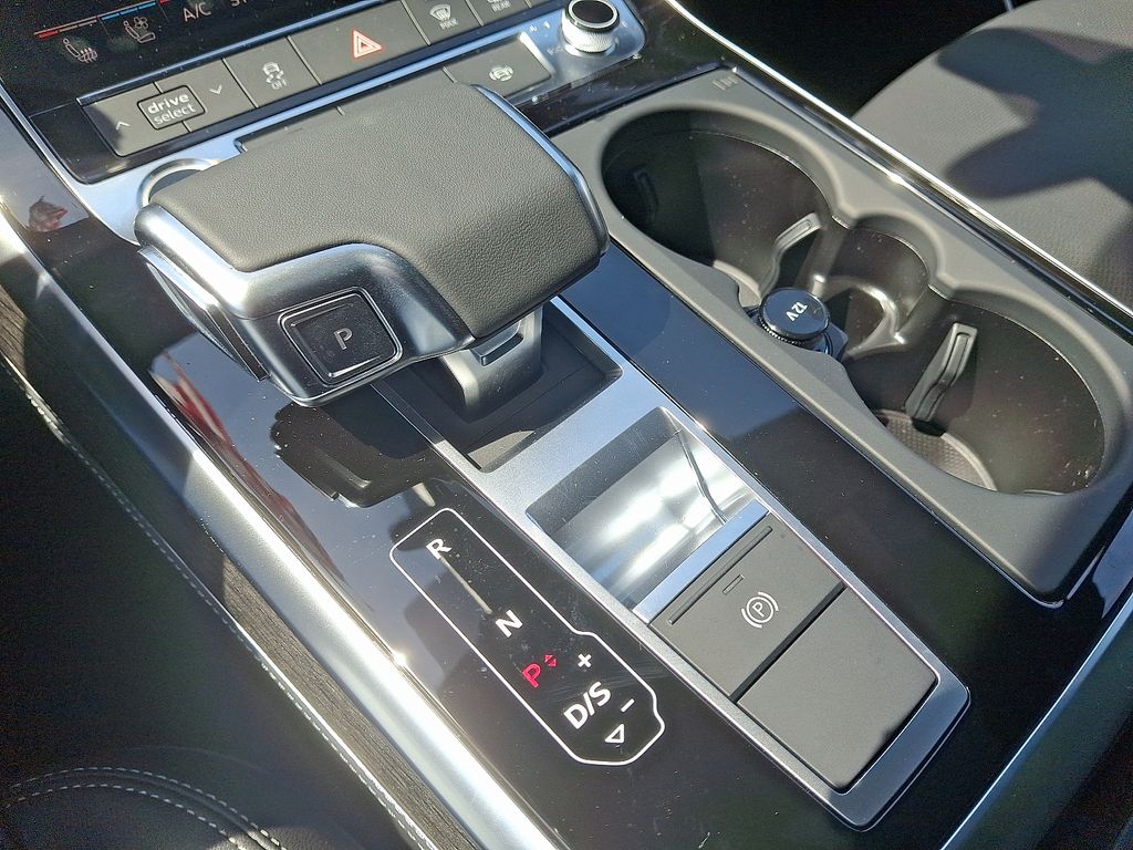 2025 Audi Q7  12