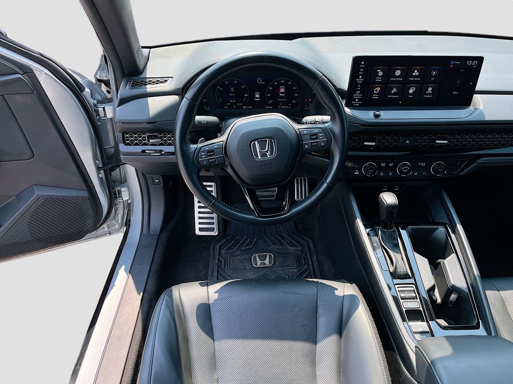 Used 2024 Silver Honda Sport-L image 21
