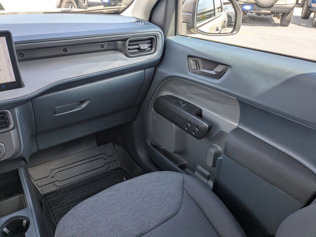 2025 Ford Maverick XL