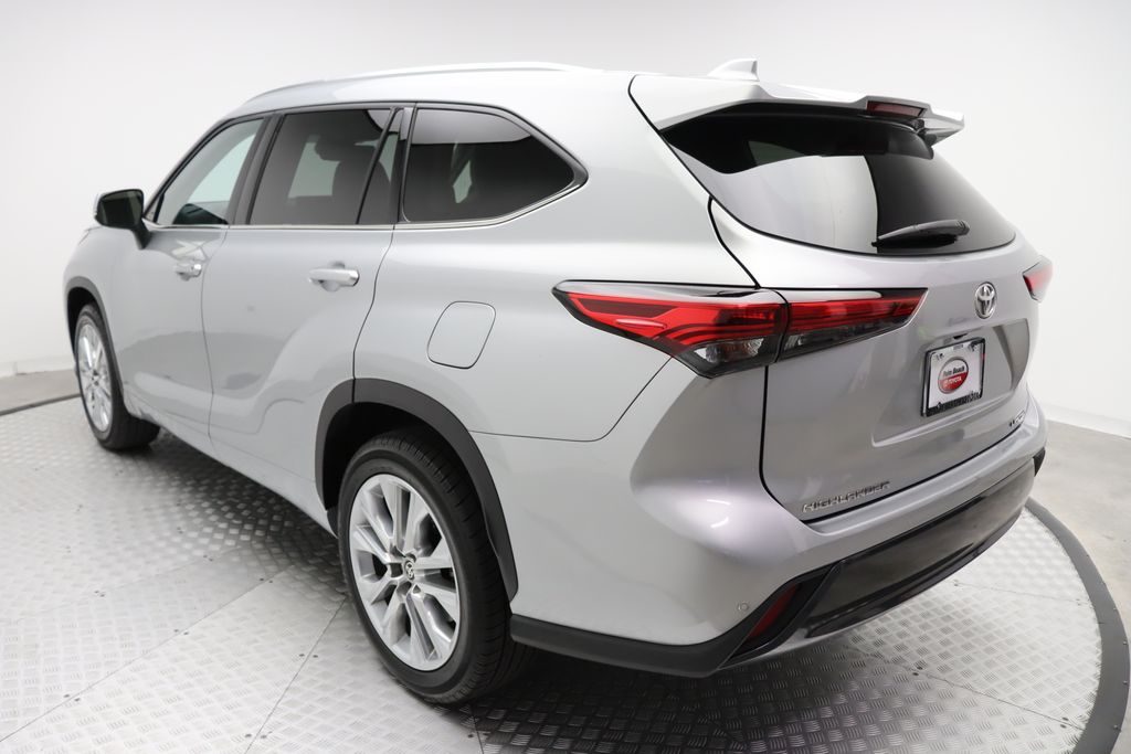 2021 Toyota Highlander Limited 11