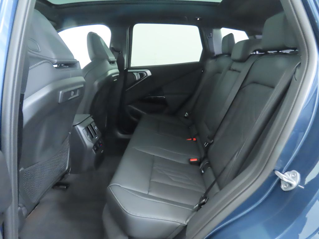 Thumbnail: 2026 BMW X3 - 22