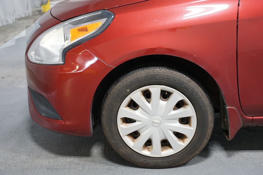 Thumbnail: 2018 Nissan Versa - 5