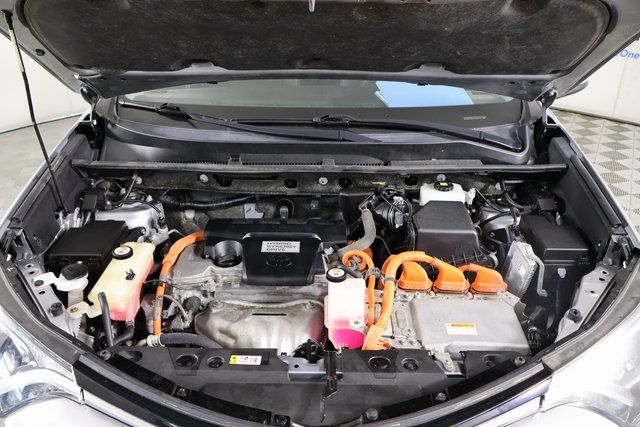 2018 Toyota RAV4 Hybrid LE photo