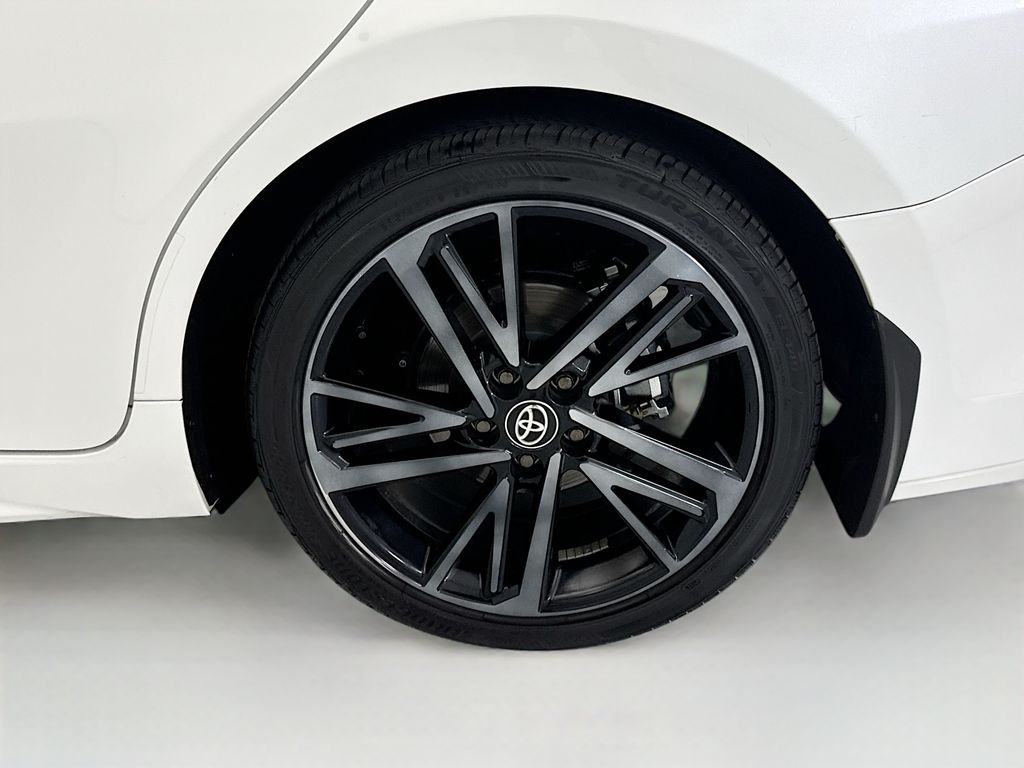 Thumbnail: 2025 Toyota Camry - 29