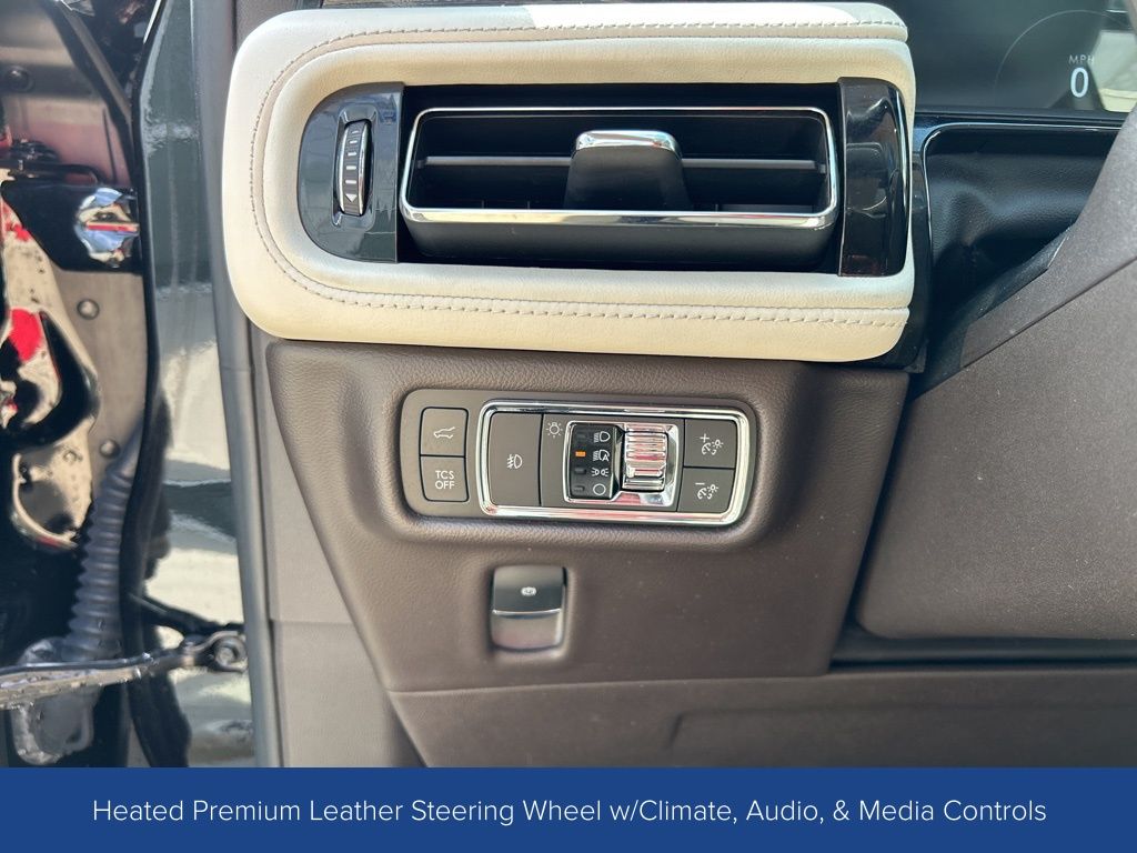 2022 Lincoln Nautilus Black Label