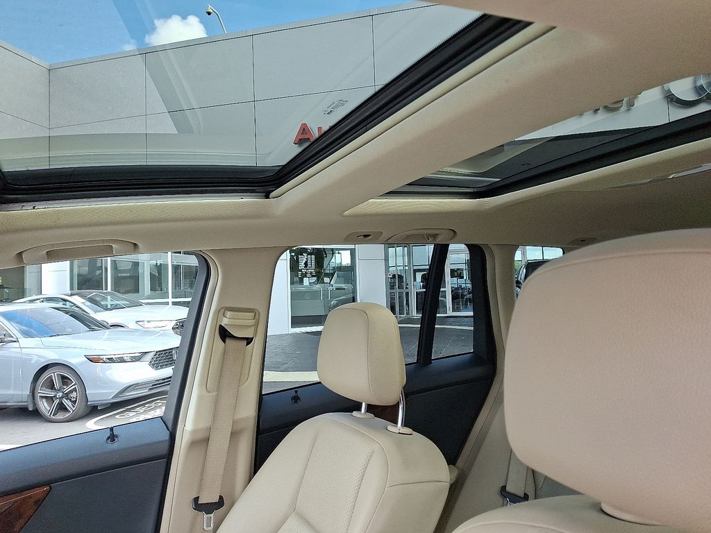 Thumbnail: 2011 Mercedes-Benz GLK - 14