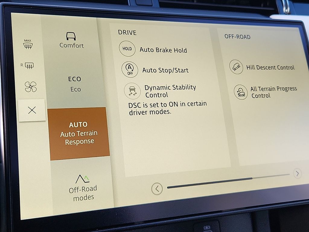 Thumbnail: 2025 Land Rover Discovery Sport - 27