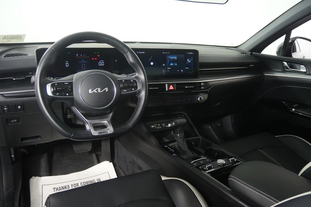 Thumbnail: 2025 Kia K5 - 14