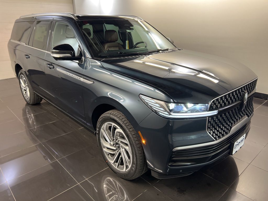 2026 Lincoln Navigator Reserve L 4WD's photo