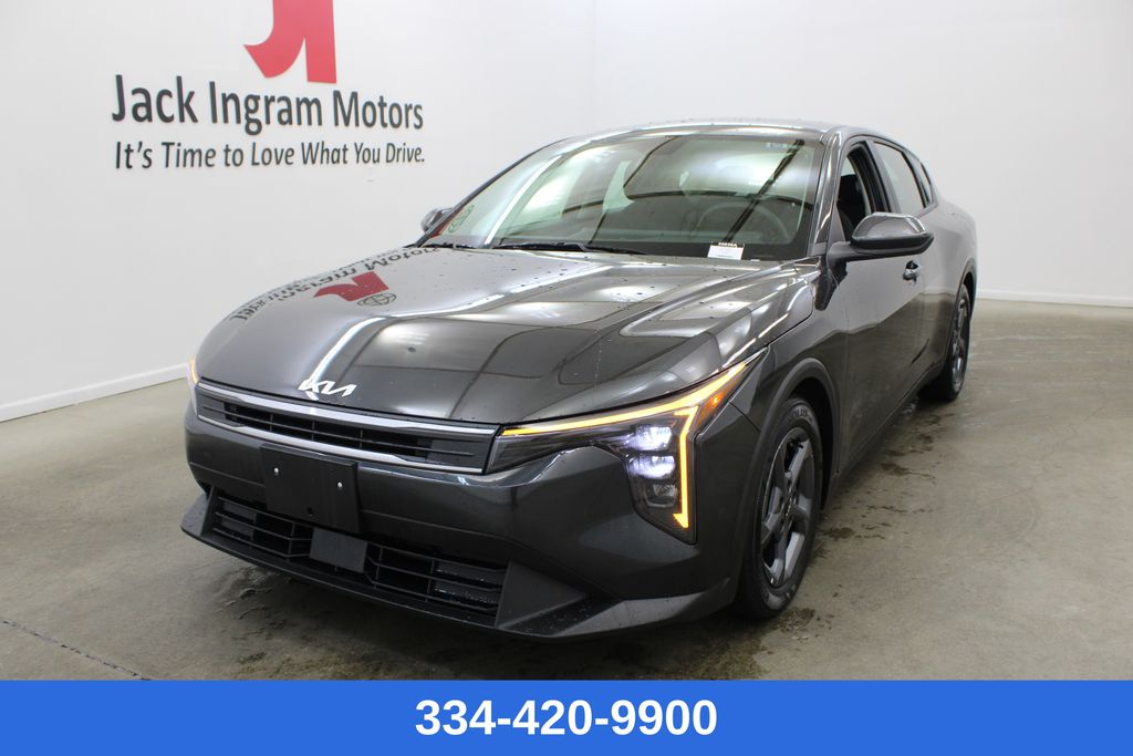used 2025 Kia K4 car, priced at $18,999