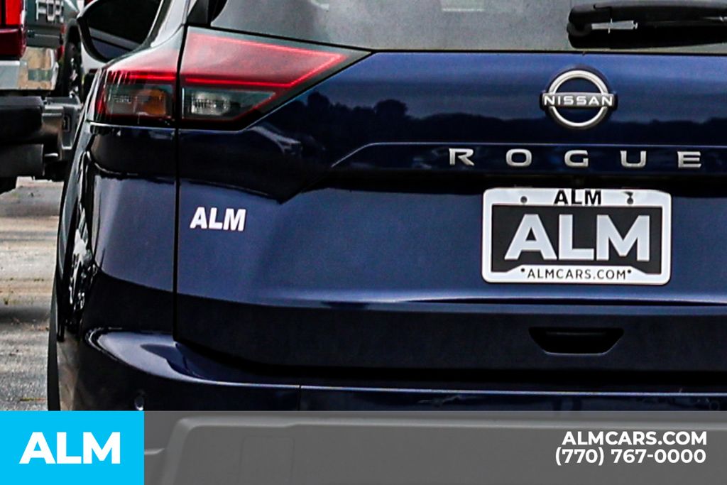 Used 2025 Blue Nissan SV image 13