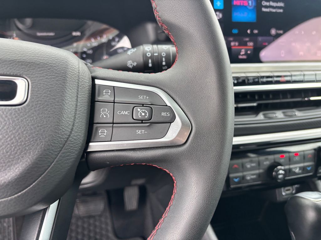 Used Car 2025 Jeep Compass  Trailhawk For Sale Under $30,000 In Austin, Texas