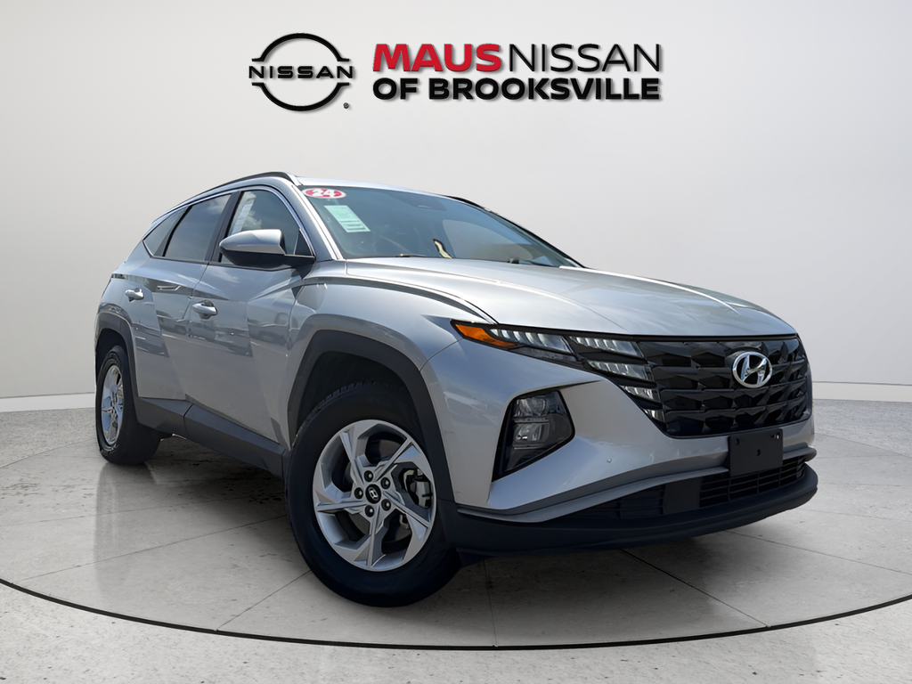 Shimmering Silver 2024 Hyundai Tucson SUV / Crossover All-Wheel Drive 8-Speed Automatic