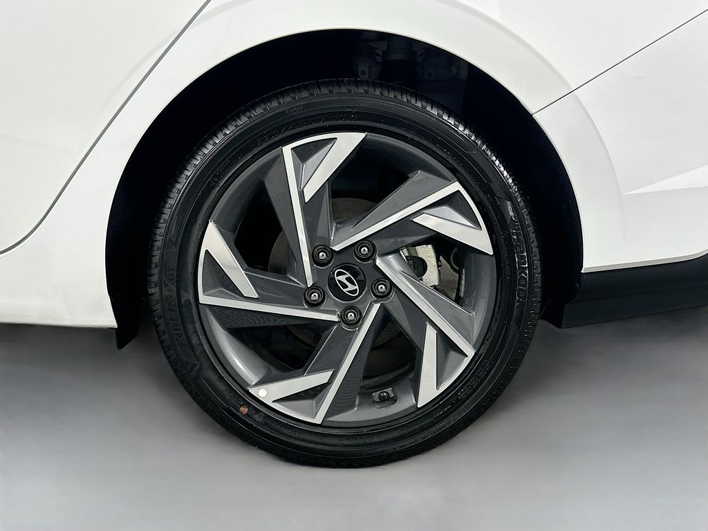 Thumbnail: 2025 Hyundai Elantra - 22