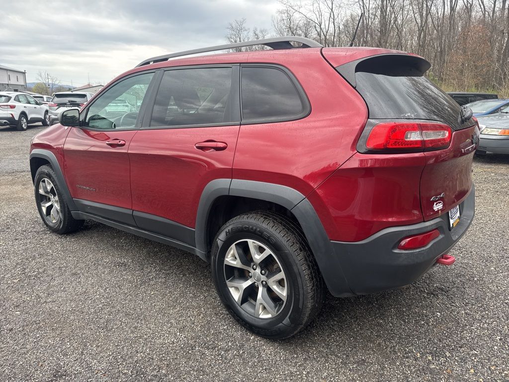 View vehicle photo 7