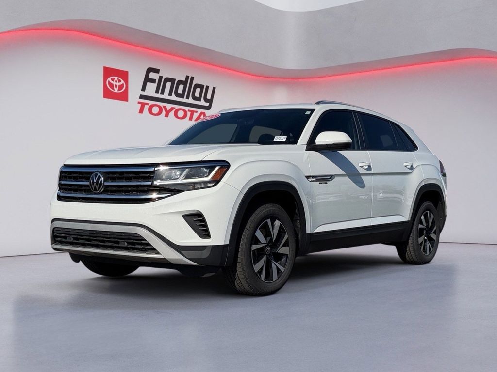 2023 Volkswagen Atlas Cross Sport 2.0T SE's photo