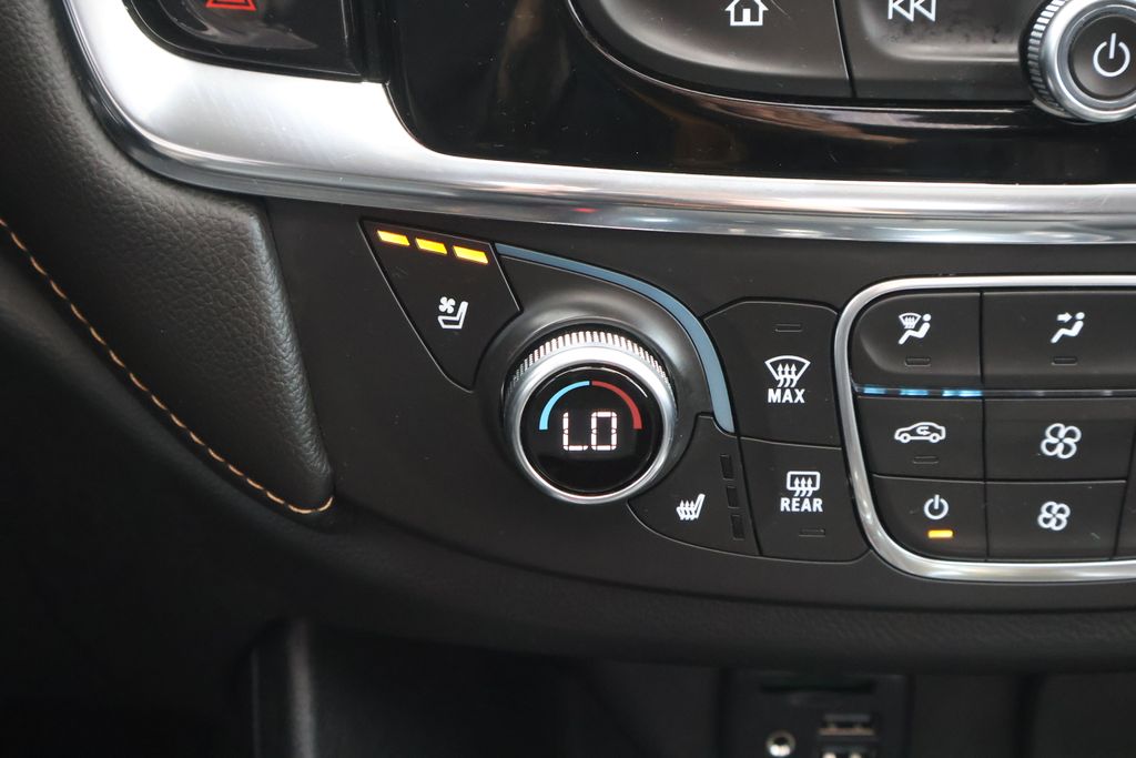 Thumbnail: 2020 Chevrolet Traverse - 20