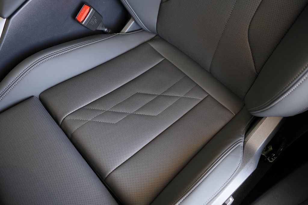 Thumbnail: 2026 BMW X3 - 12