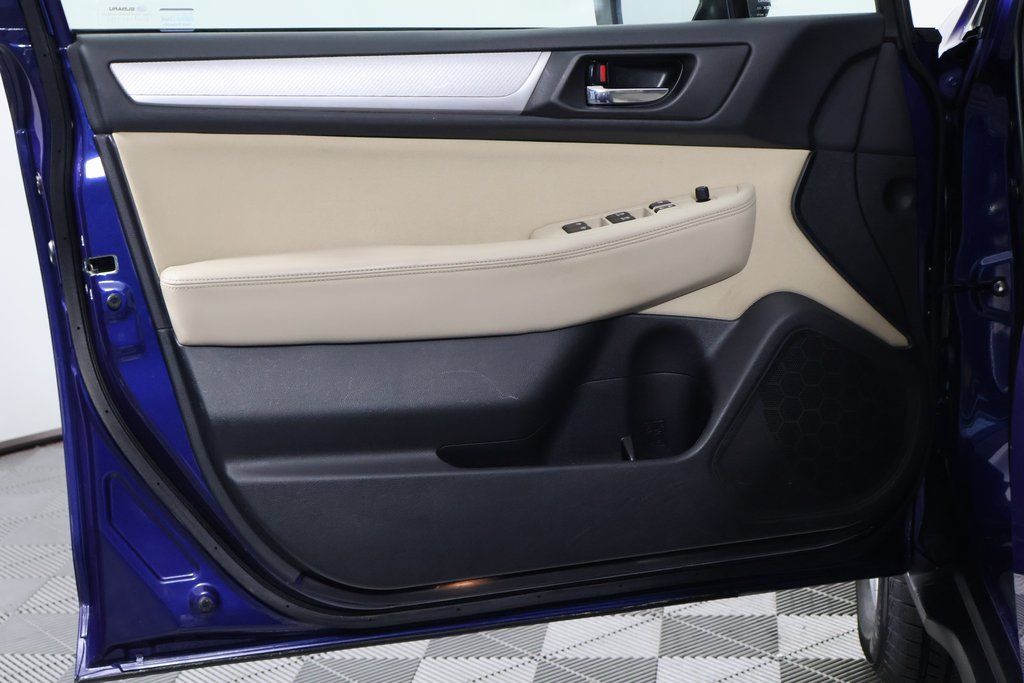 Thumbnail: 2015 Subaru Outback - 12