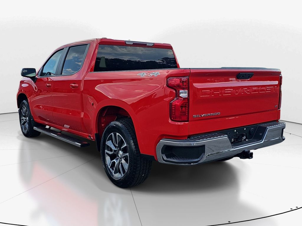 Used 2023 Red Chevrolet LT image 6