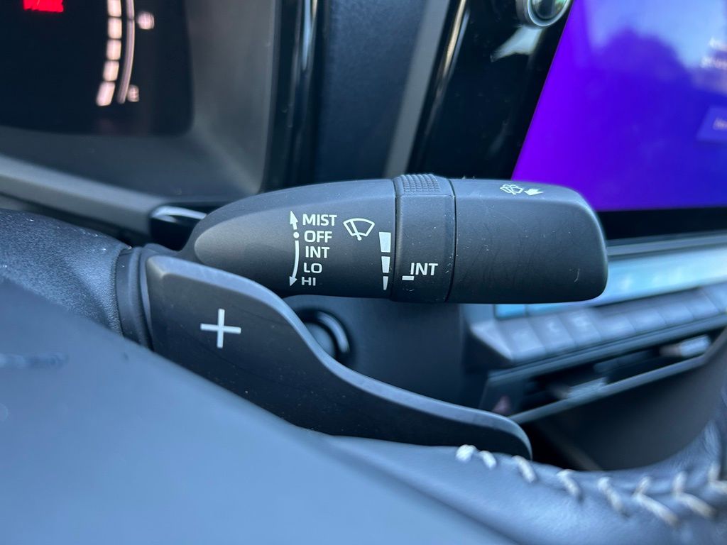 Thumbnail: 2025 Toyota Camry - 20