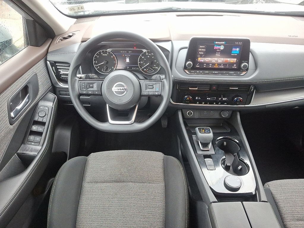 2021 Nissan Rogue SV 12