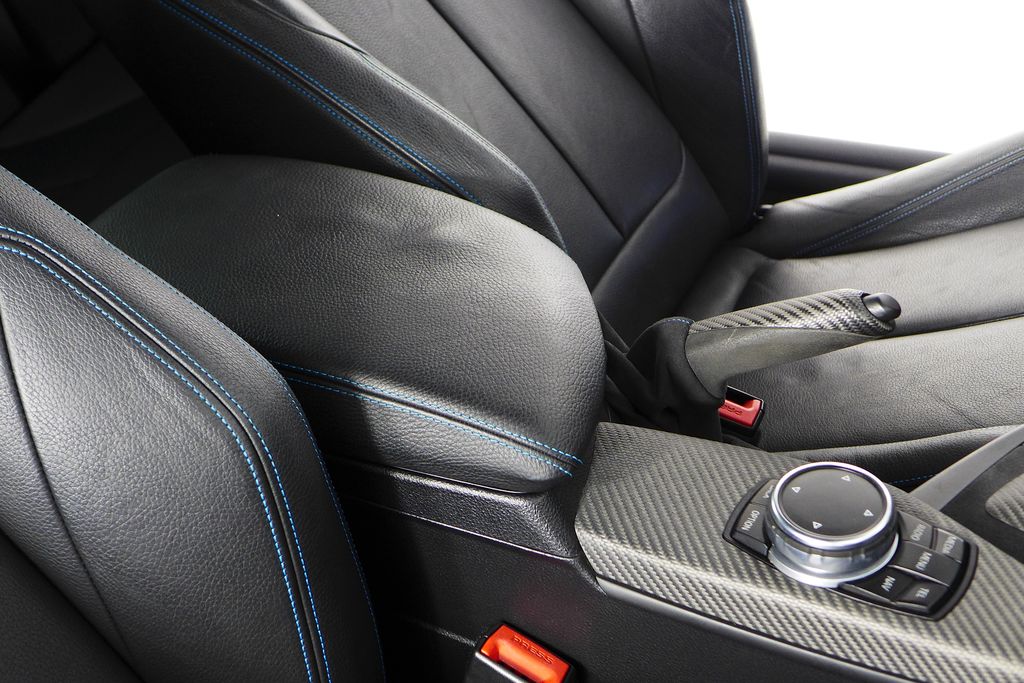 Thumbnail: 2016 BMW M2 - 17