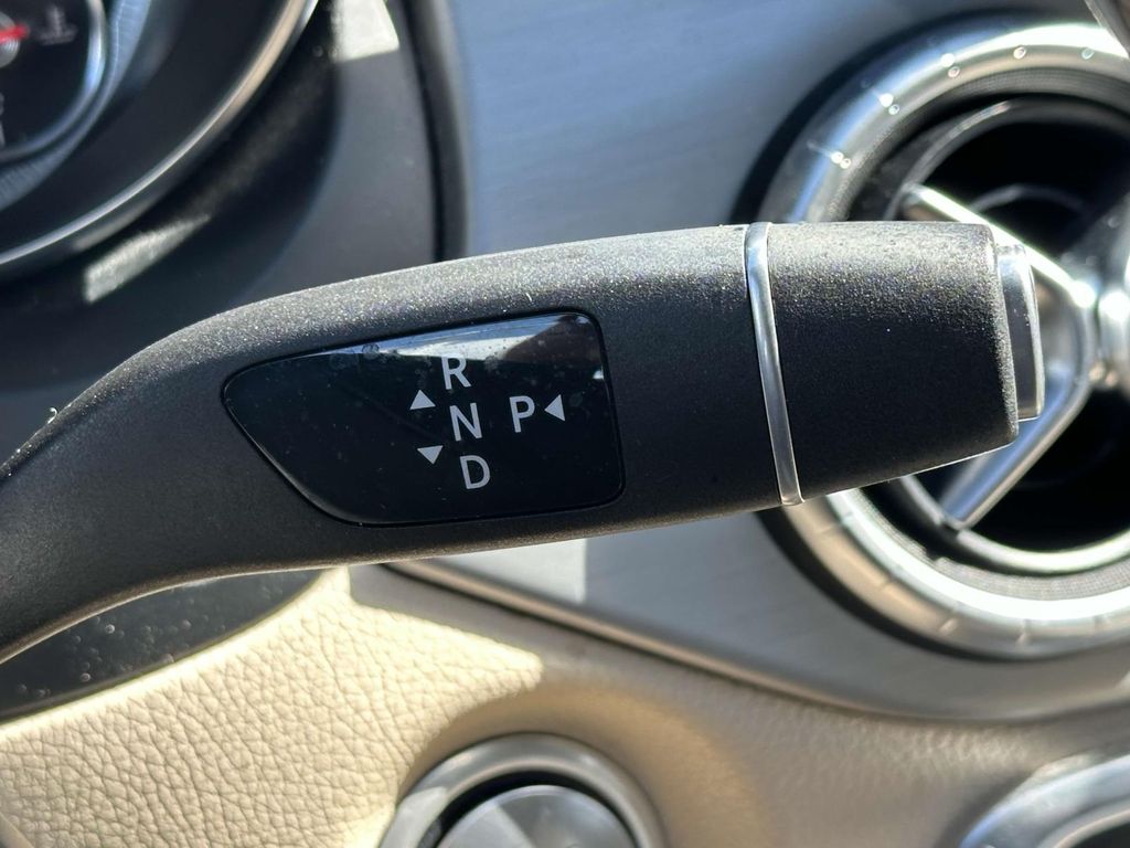 2019 Mercedes-Benz CLA 250 16