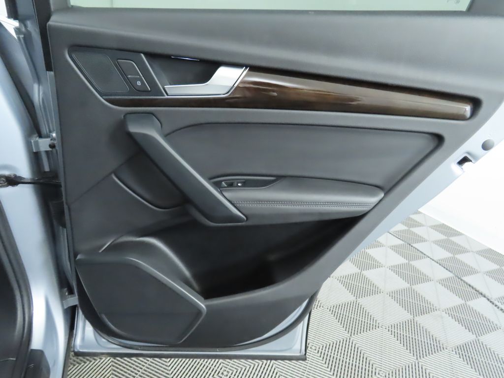 2019 Audi Q5 Premium Plus 28