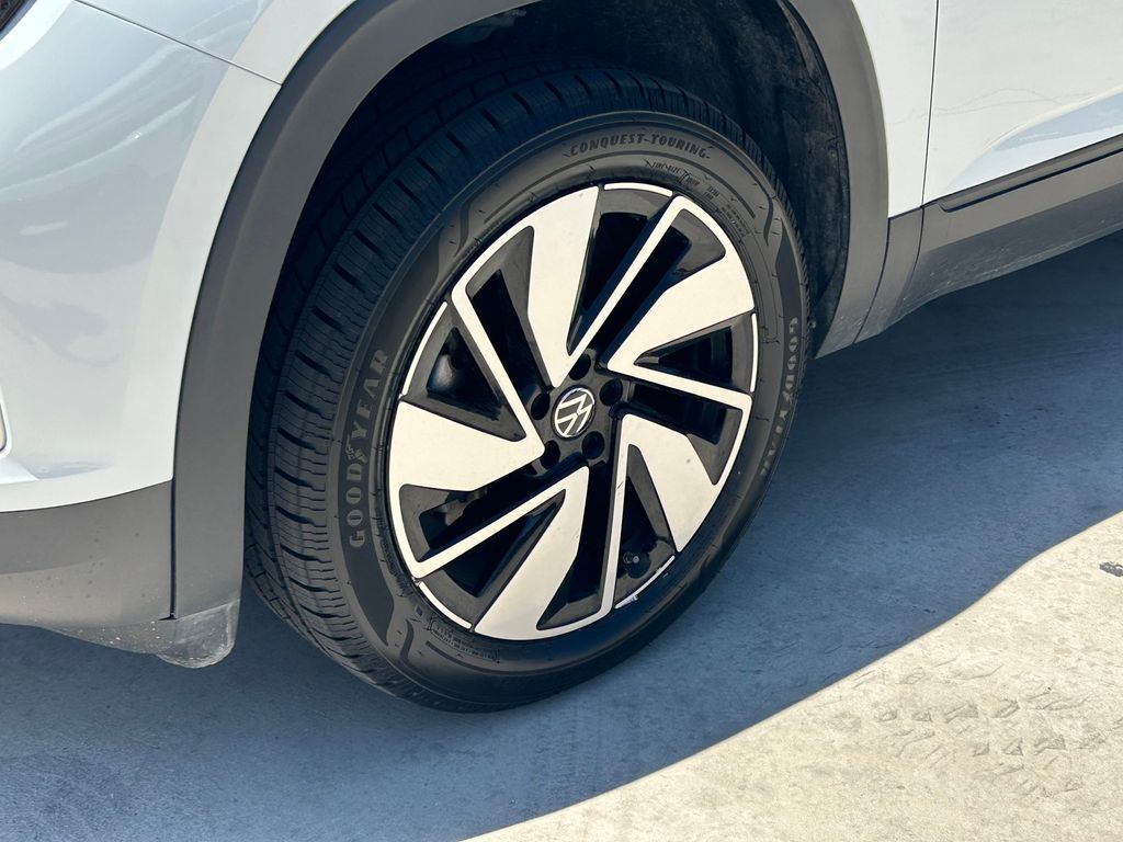 Used 2025 Volkswagen Atlas SUV