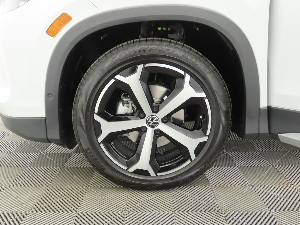 Thumbnail: 2026 Volkswagen Tiguan - 30