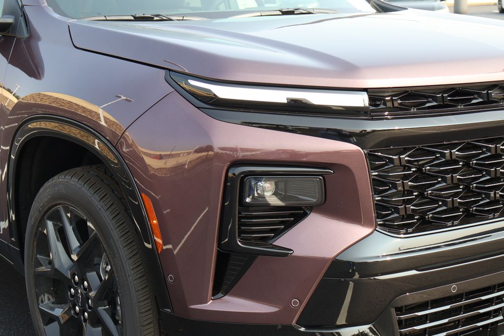 Thumbnail: 2026 Chevrolet Traverse - 3