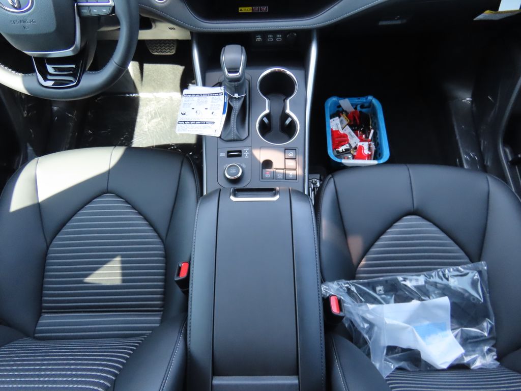 2025 Toyota Highlander XSE 16