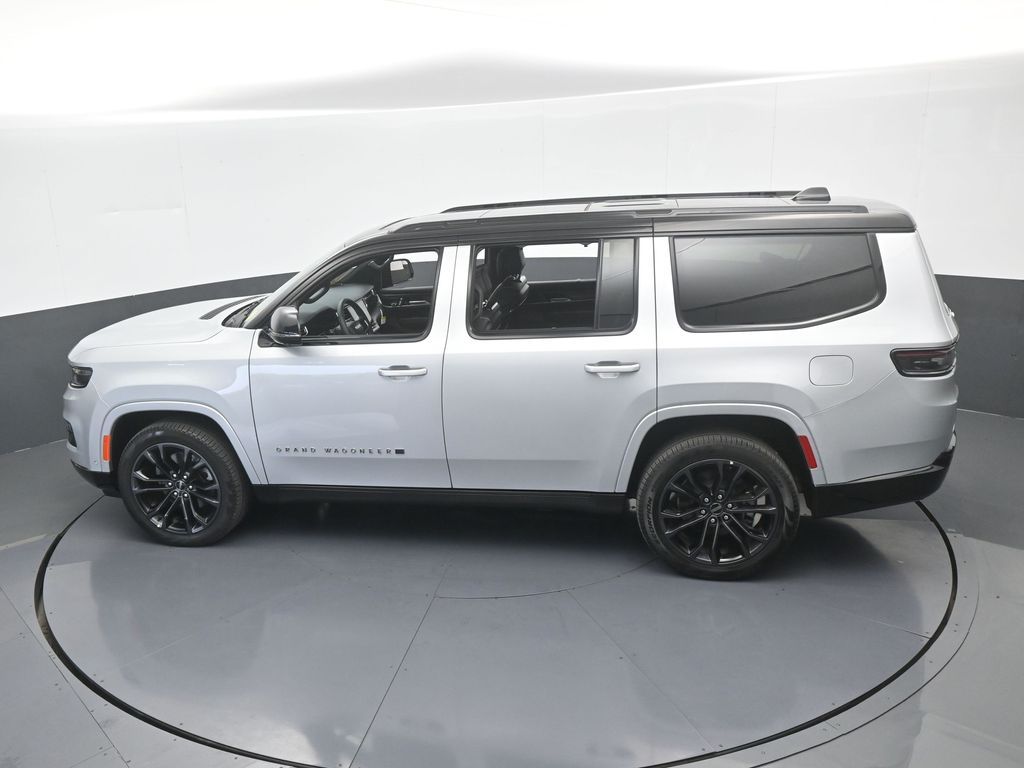 Used 2024 Silver Zynith Jeep Series II image 12