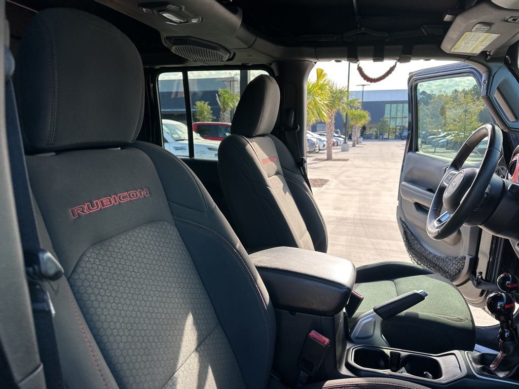 2018 Jeep Wrangler Unlimited Rubicon 31