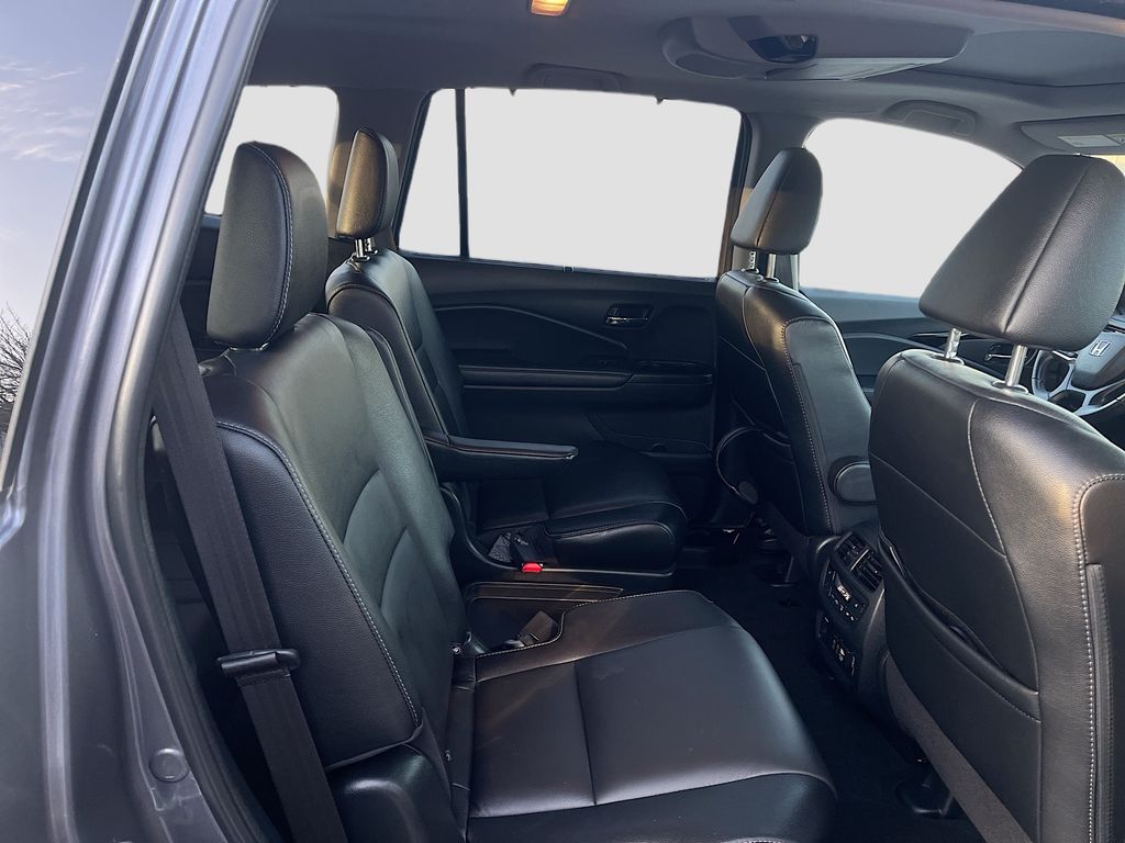 Used 2022 Gray Honda Touring image 31