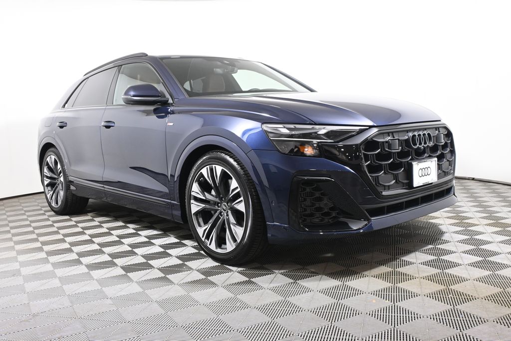 Thumbnail: 2026 Audi Q8 - 9