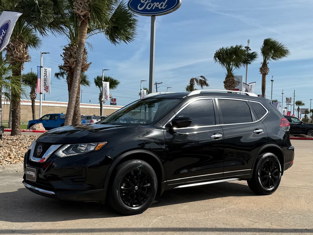 2018 Nissan Rogue SV FWD