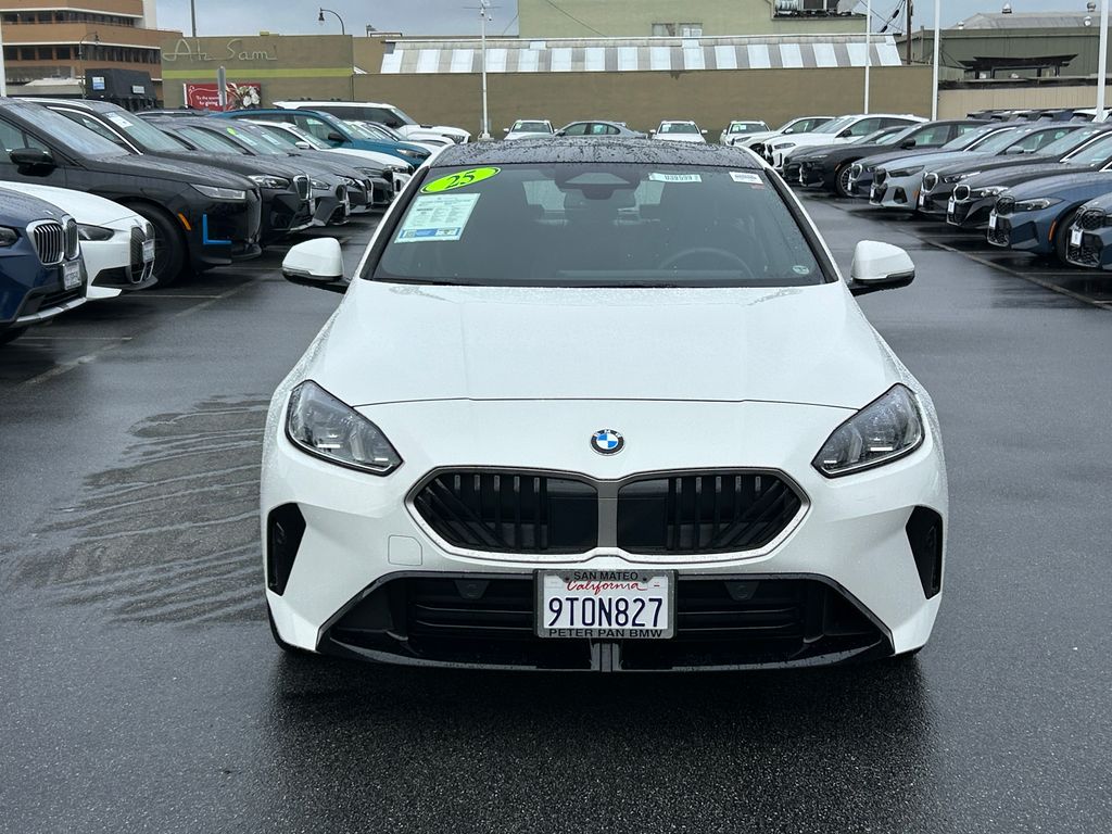 Thumbnail: 2025 BMW 2 Series - 8